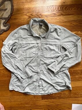 Light Gray hiking sunshirt Button-don